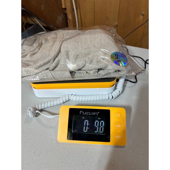 American Eagle Women’s Soft & Sexy Plush Long Sleeve Shirt, Cream, Size XL, GUC - Picture 4 of 4